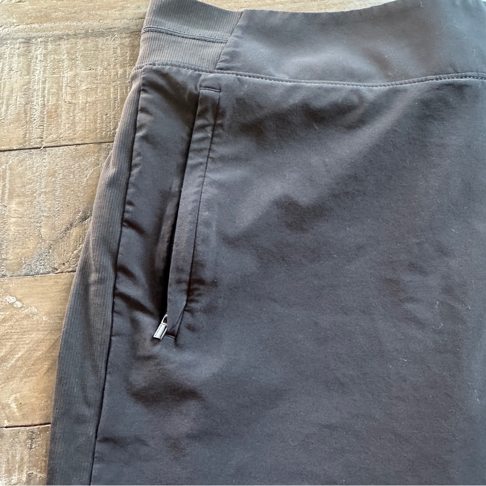 Athleta Brooklyn Skort 16” Black SIZE 14 #657678 Zipper Pockets Golf Athletic - Picture 2 of 8